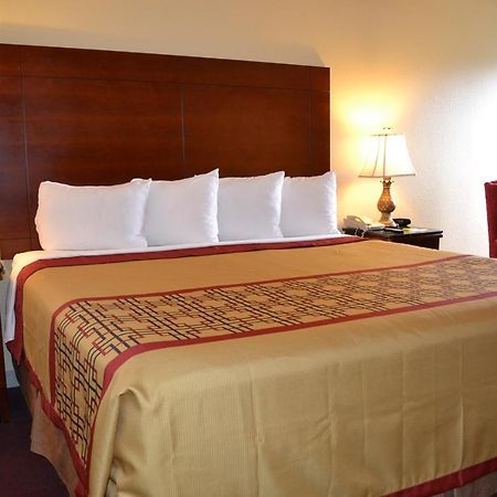 Days Inn By Wyndham High Point/Archdale Ngoại thất bức ảnh