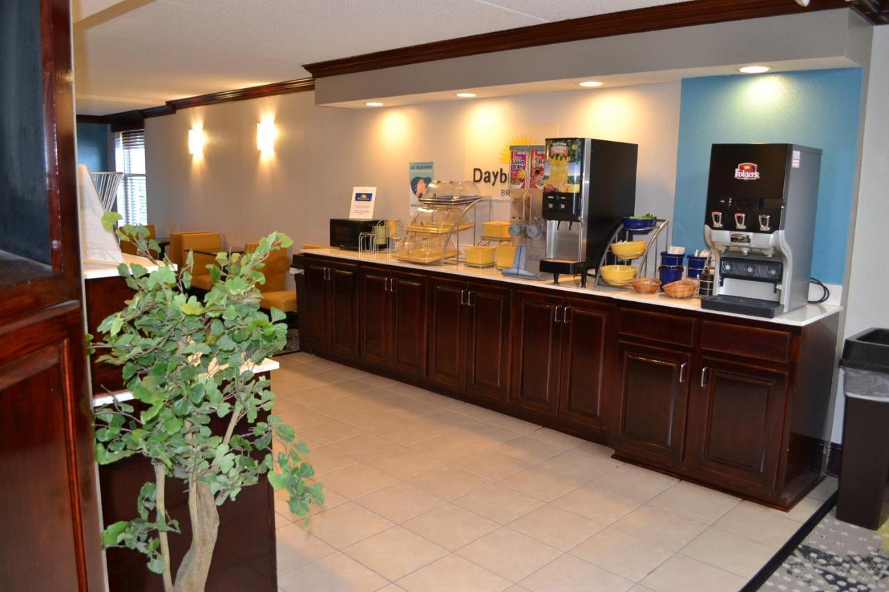 Days Inn By Wyndham High Point/Archdale Ngoại thất bức ảnh