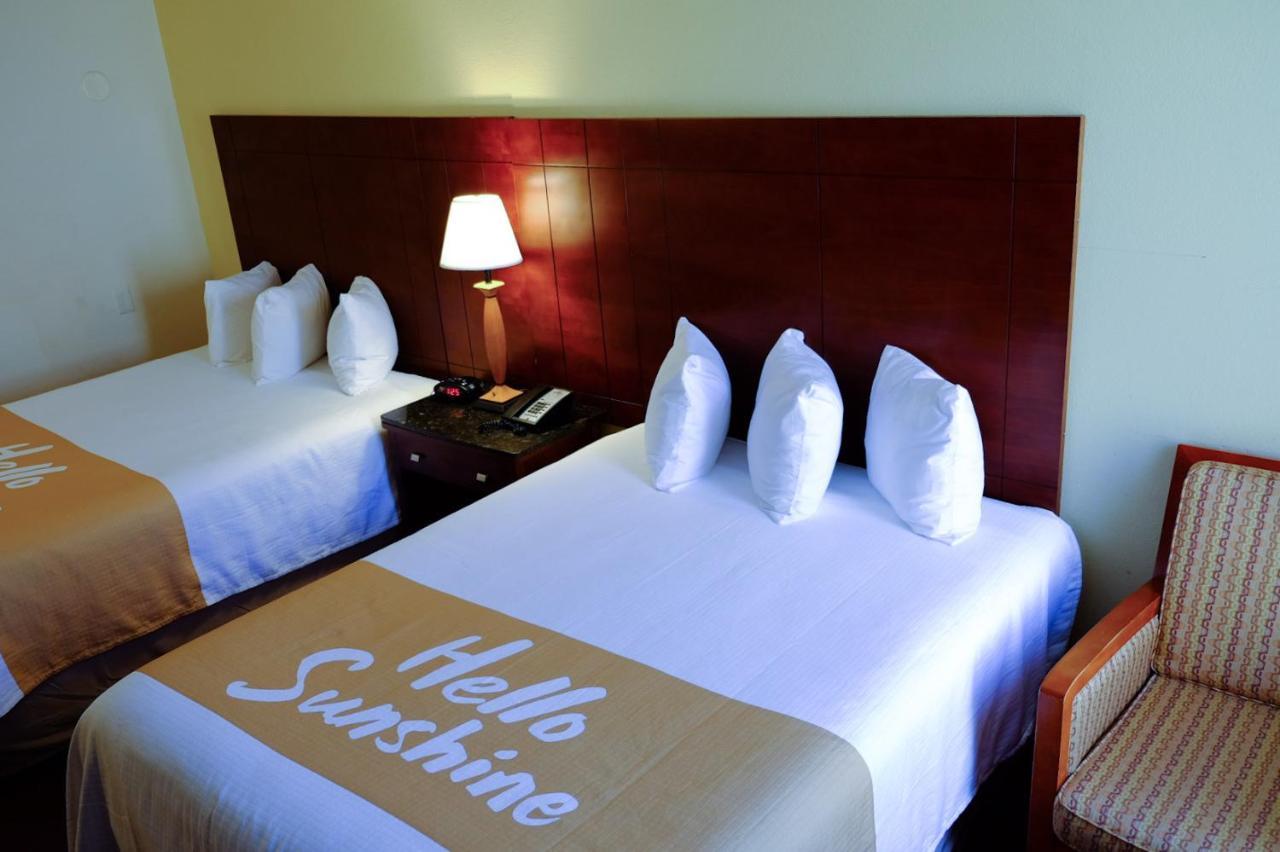 Days Inn By Wyndham High Point/Archdale Ngoại thất bức ảnh