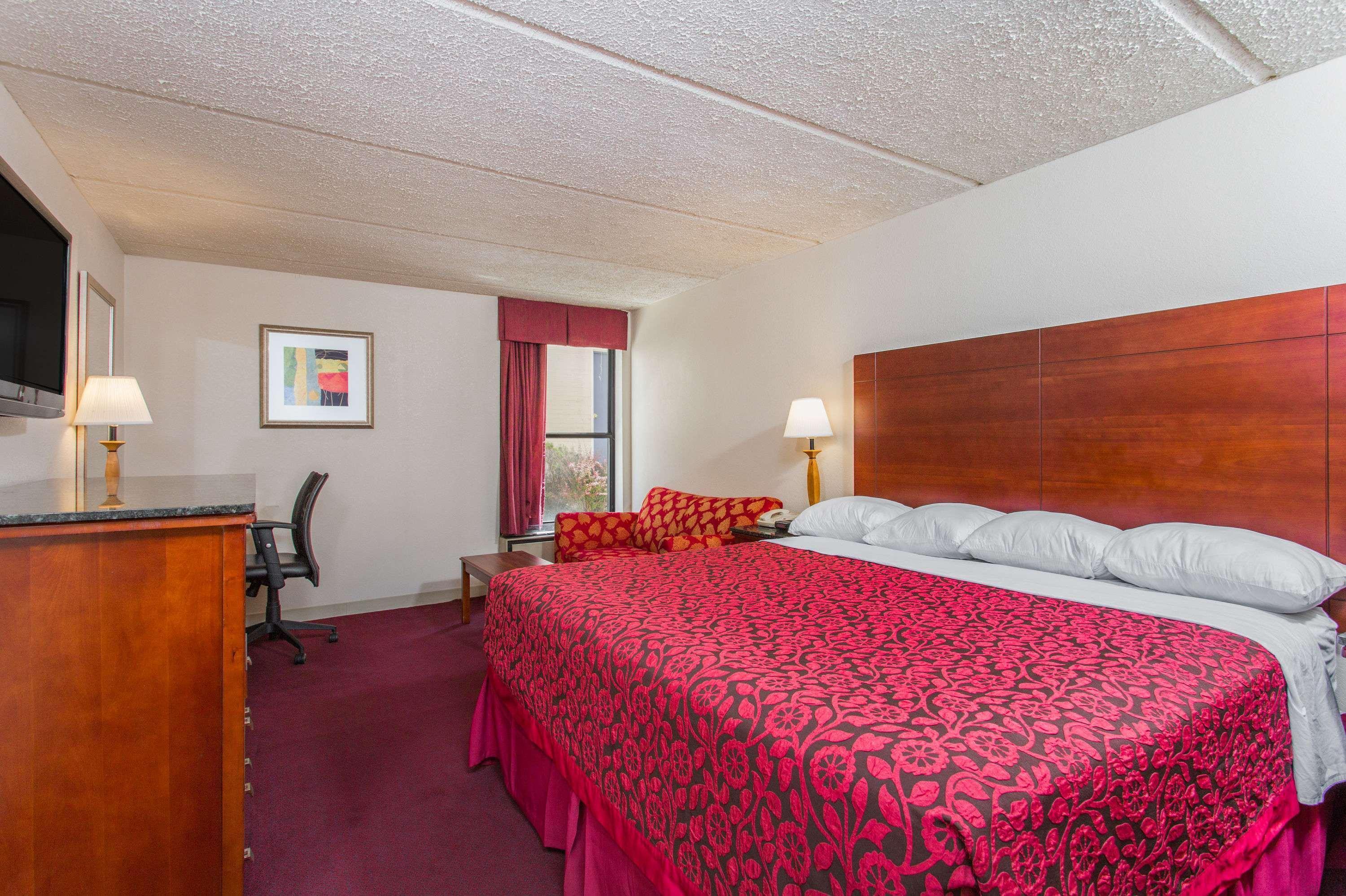Days Inn By Wyndham High Point/Archdale Ngoại thất bức ảnh