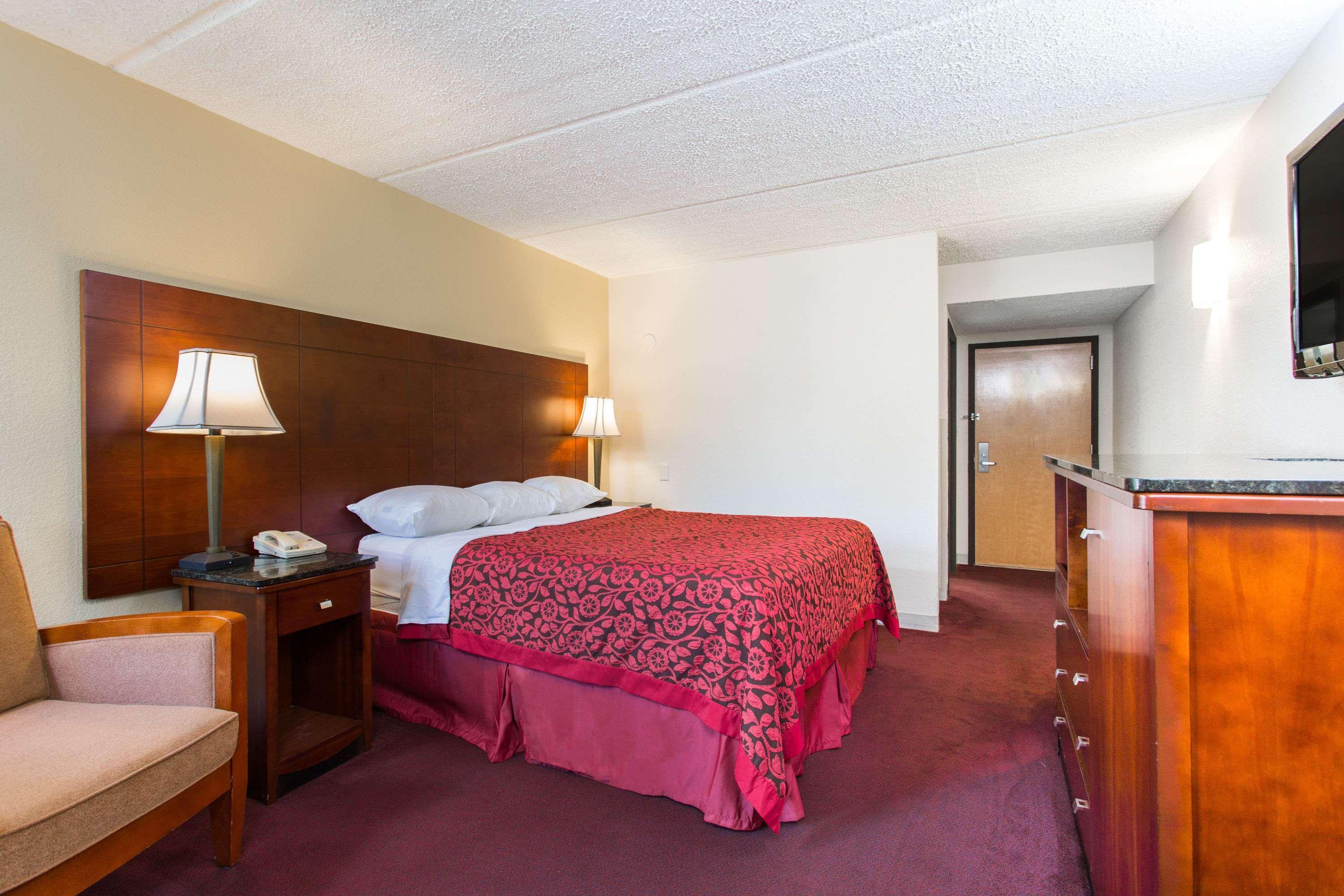 Days Inn By Wyndham High Point/Archdale Ngoại thất bức ảnh