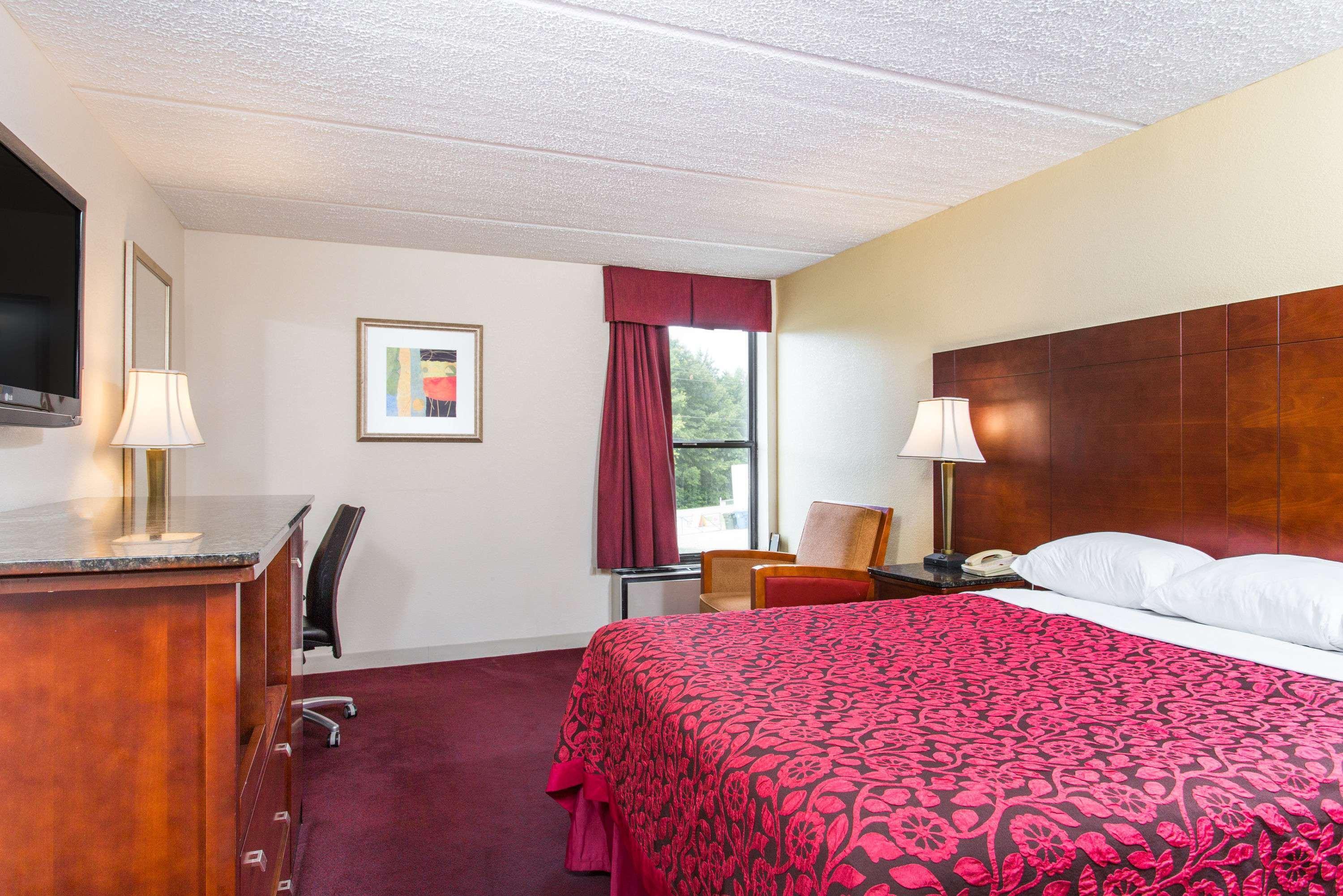 Days Inn By Wyndham High Point/Archdale Ngoại thất bức ảnh