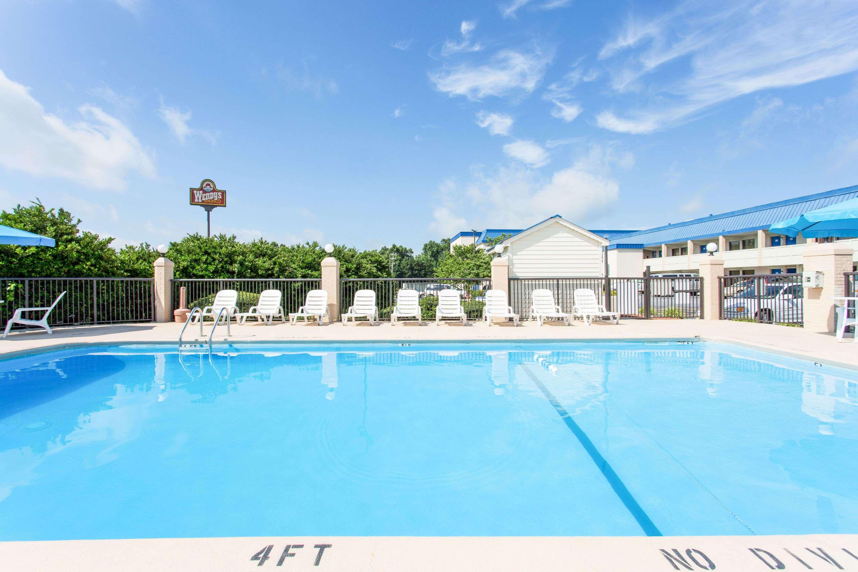 Days Inn By Wyndham High Point/Archdale Ngoại thất bức ảnh